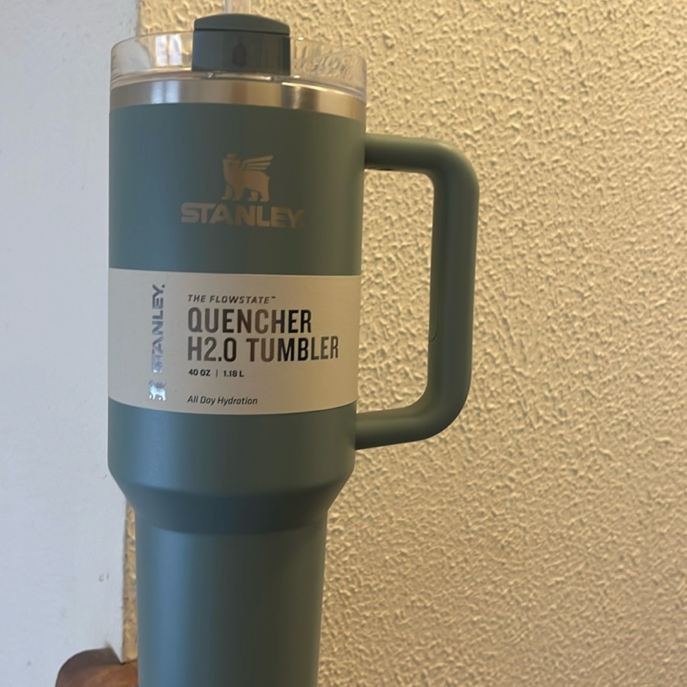 Stanley Quencher 40oz.